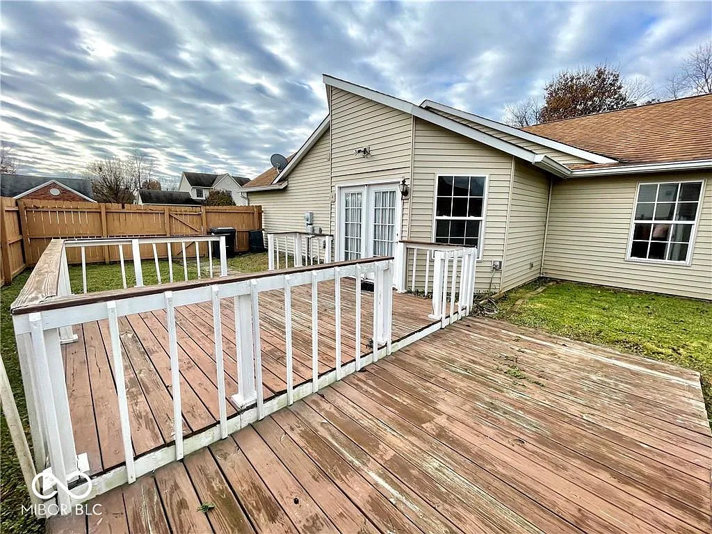4 bed, 1408 sqft, $1,750 — Photo 2
