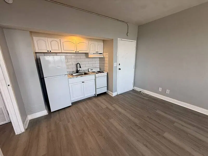 1 bed, 1.0 bath, $950 — Photo 4
