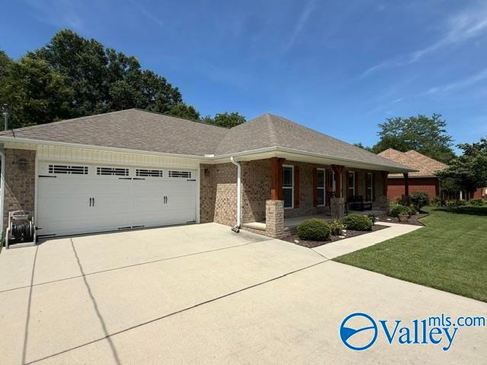 709 Cindy St NE, Hartselle, AL - View 3