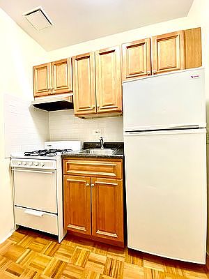 1st image of 1482 York Ave #3EV