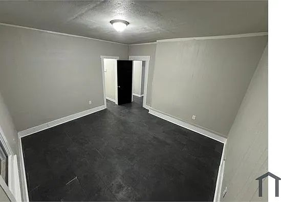 1490 Hugenot St — Photo 7