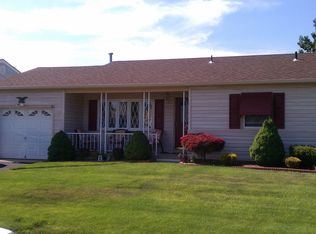 192 Westbrook Dr, Toms River, NJ 08757