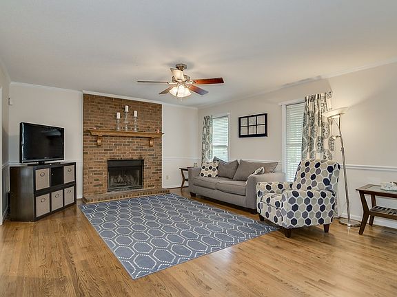 5th image of 1084 Northbrook Dr