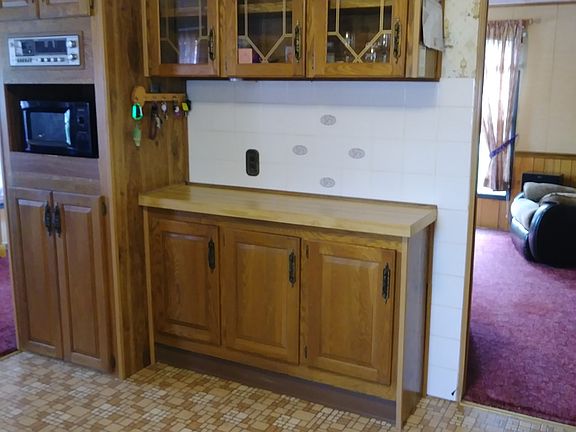 4th image of 21 S Whispering Ln