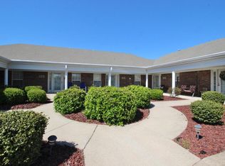 8338 Delta Cir, Louisville, KY 40228