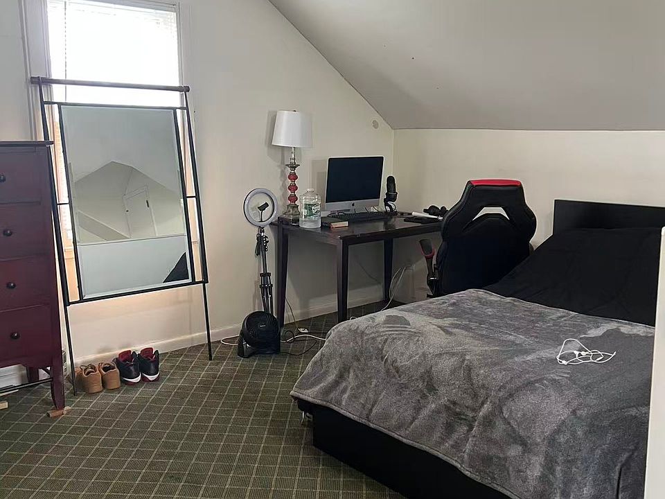 1st image of 302 Davis Ave #2
