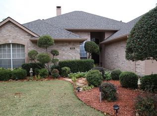 1725 Parkwood Dr, Grapevine, TX 76051