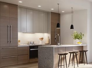 2121 31st Rd #3L, Astoria, NY 11106