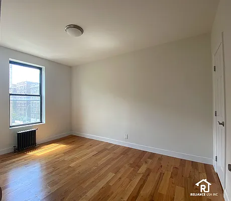 Rented by Reliance USA Inc | media 32