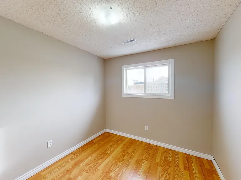 320 Westminster Ave #48 — Photo 18