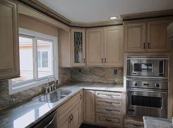 4th image of 3985 Santa Monica Ct