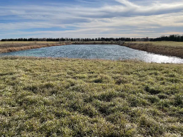 1320 Kettering Dr, Aberdeen, SD 57401