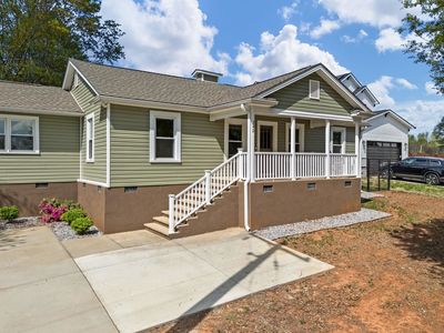242 W Clark Rd, Inman, SC, 29349