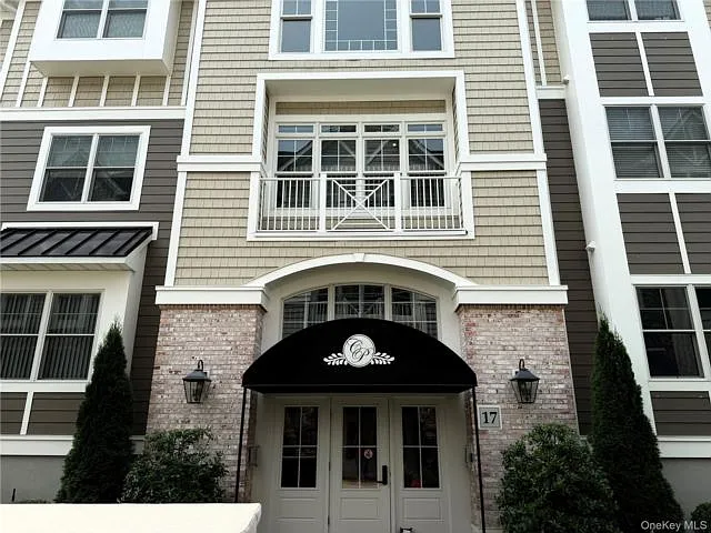 2 bed, 2.0 bath, 1475 sqft, $6,000 — Photo 3