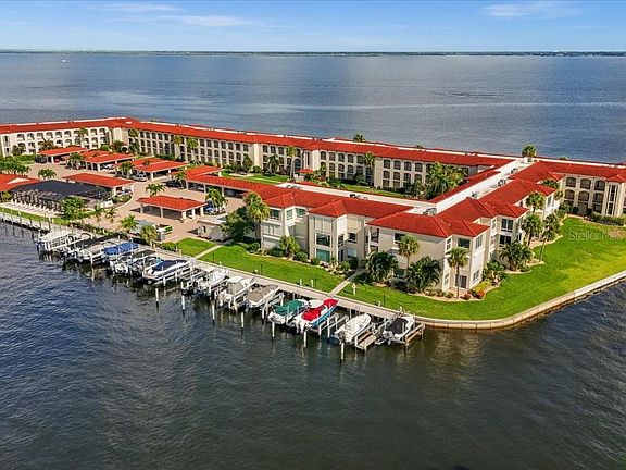 3rd image of 1 COLONY POINT DRIVE #1C