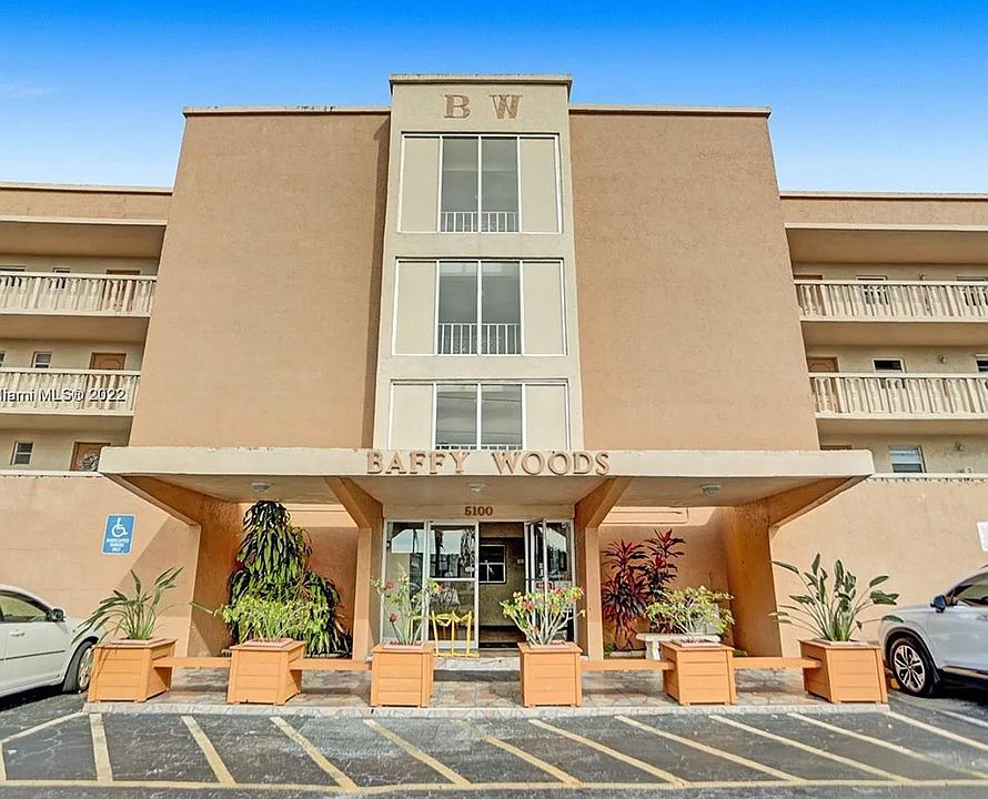 1st image of 5100 SW 90th Ave APT 103
