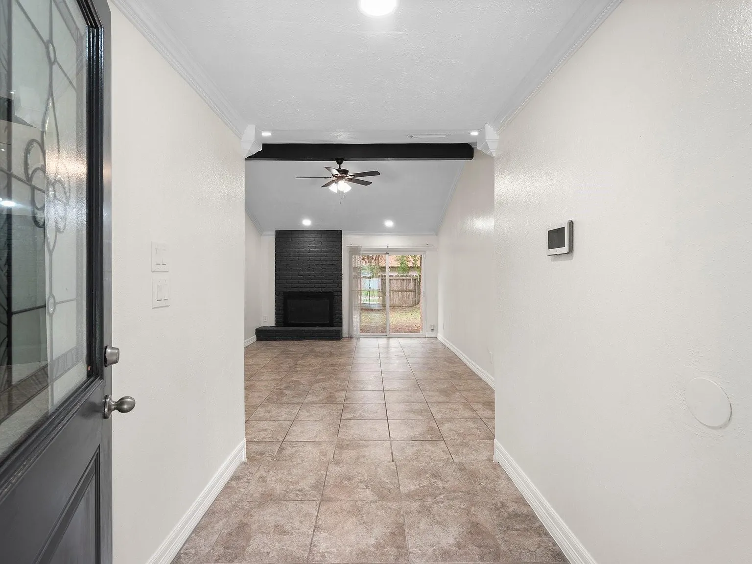 4 bed, 2.0 bath, 1646 sqft, $1,700 — Photo 4