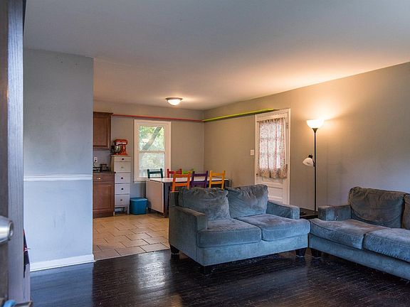 5th image of 3717 Temple Dr