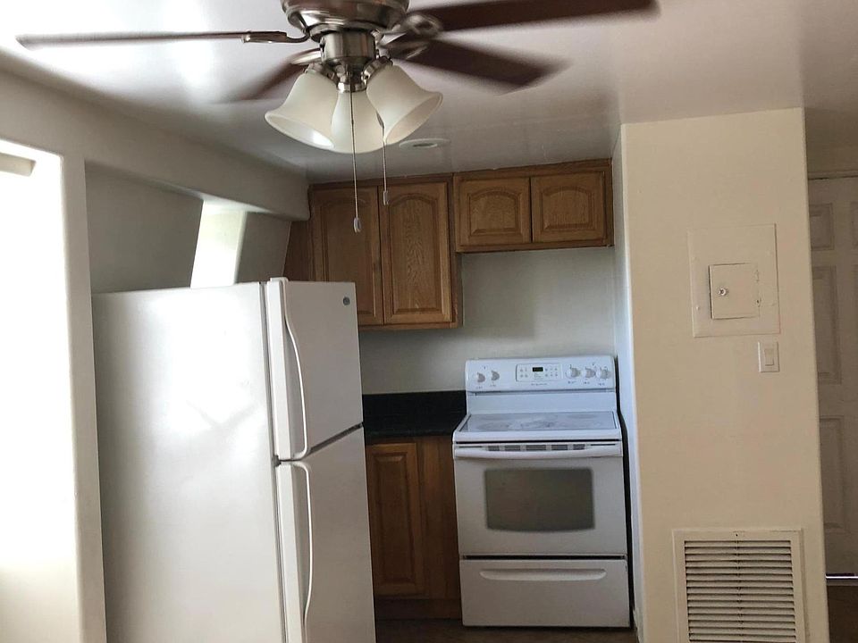 2nd image of 3502 Ocean Beach Blvd APT A