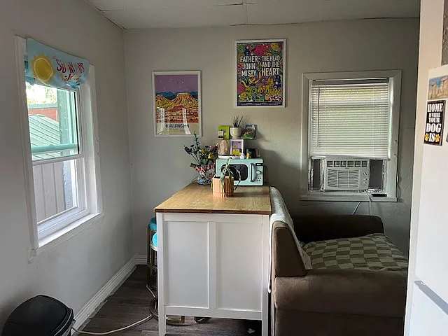 Kitchen to Living Room