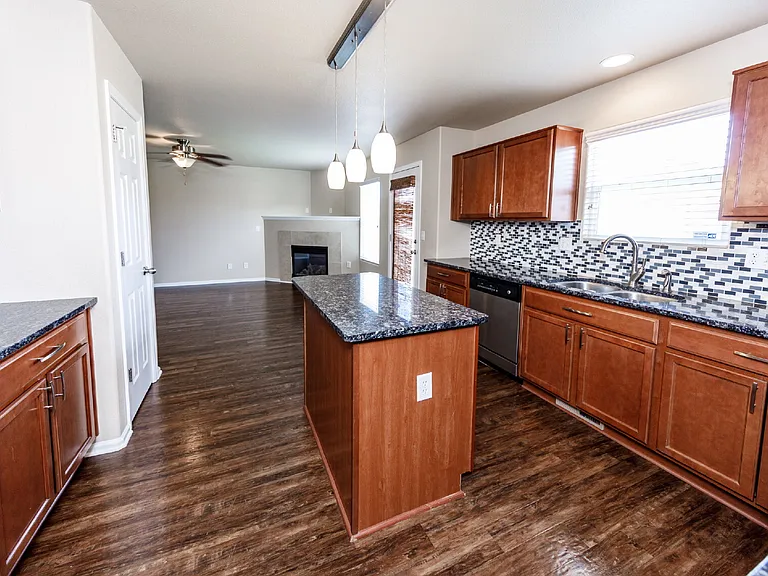 6104 Hayfield Pl — Photo 14