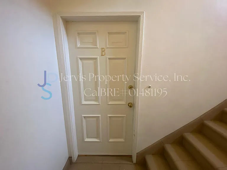 514 1/2 E Wellington Ave #514-B — Photo 1