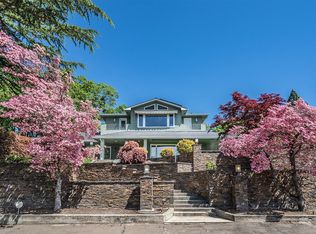 230 Saginaw Dr, Medford, OR
