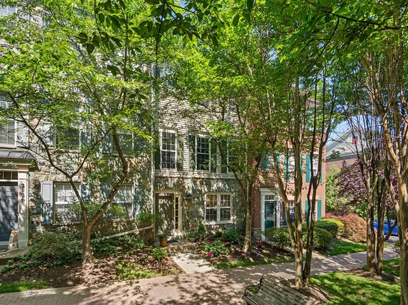 2128 Darcy Green Pl, Silver Spring, MD 20910