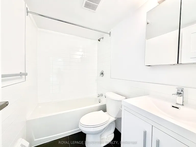 1500 Bathurst St #1103 — Photo 9