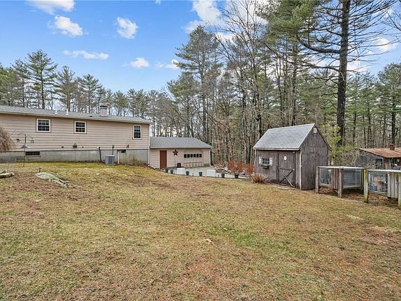 5th image of 1030 Jackson Schoolhouse Rd