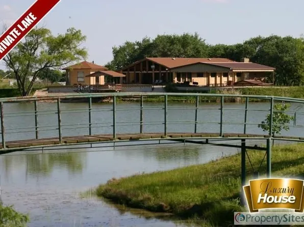1168 Cr 304, Floresville, TX 78114