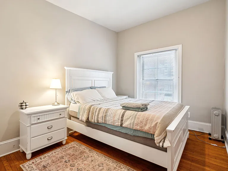 1931 Chestnut St #4 — Photo 10