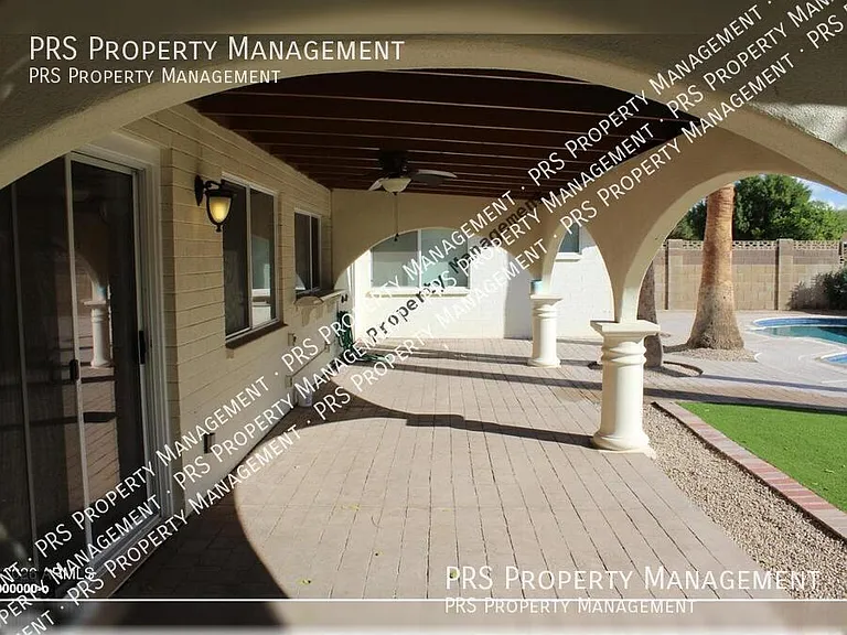 1517 E Gemini Dr — Photo 12