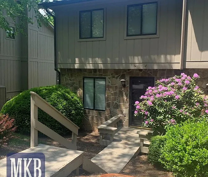 3377 Kelly Ln #3377 KELLY LN — Photo 2