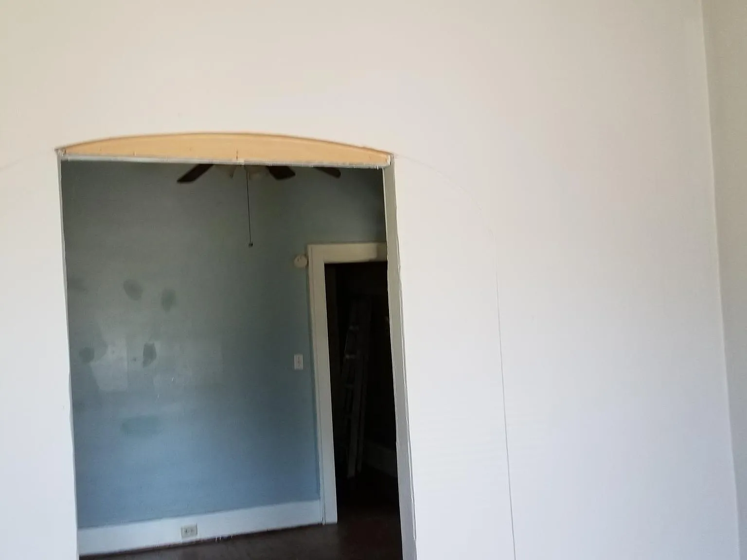 4 bed, 1319 sqft, $1,599 — Photo 1
