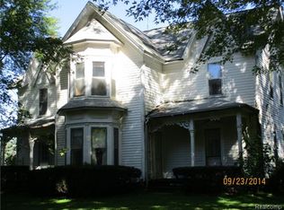 10189 Faussett Rd, Fenton, MI 48430