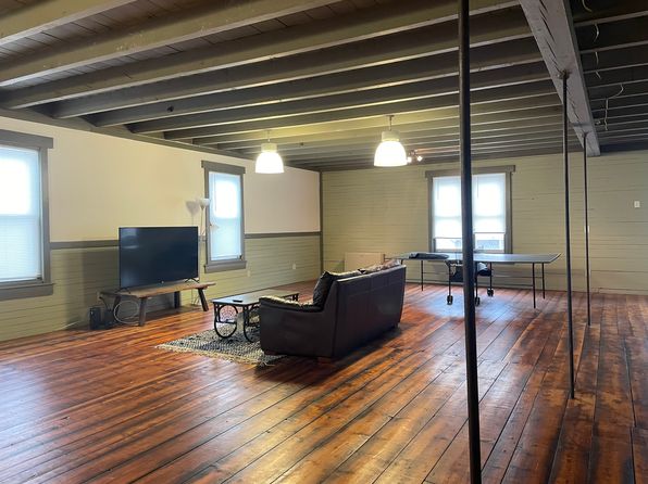 (undisclosed Address)