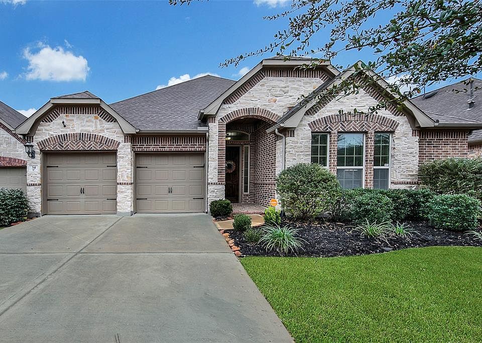1st image of 34 Danby Pl