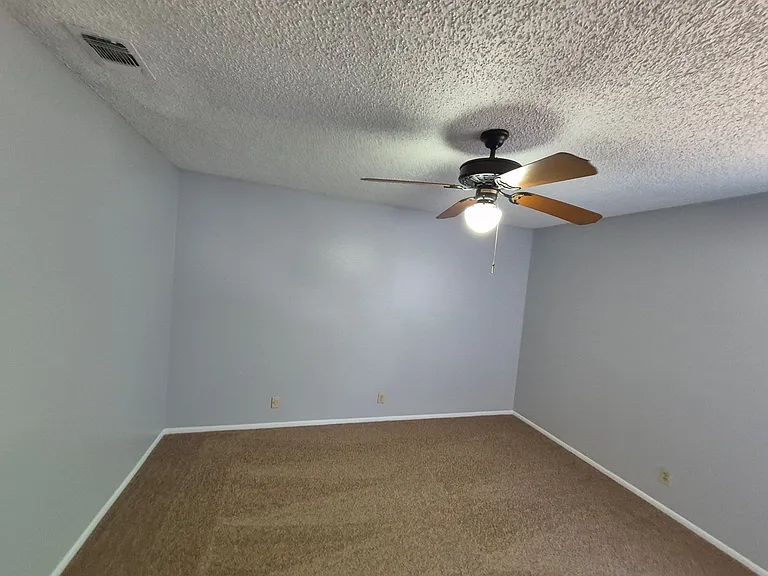 14309 Indian Woods — Photo 17