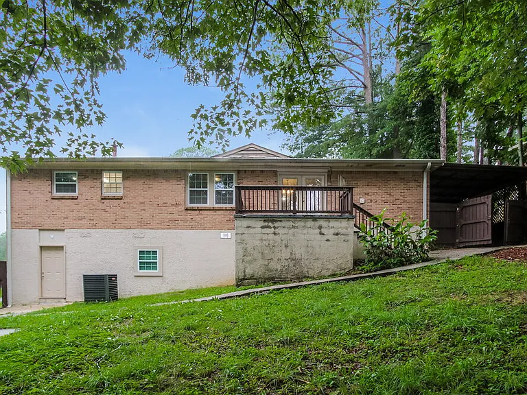 509 Ardmore Ln — Photo 16