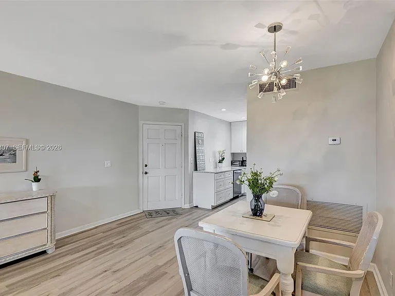 755 Saturn St #G202 — Photo 23