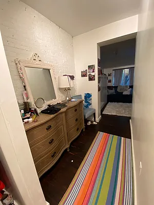 Rented by One New York Realty Inc | media 43