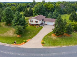 812 Moon Beam W, Hudson, WI 54016