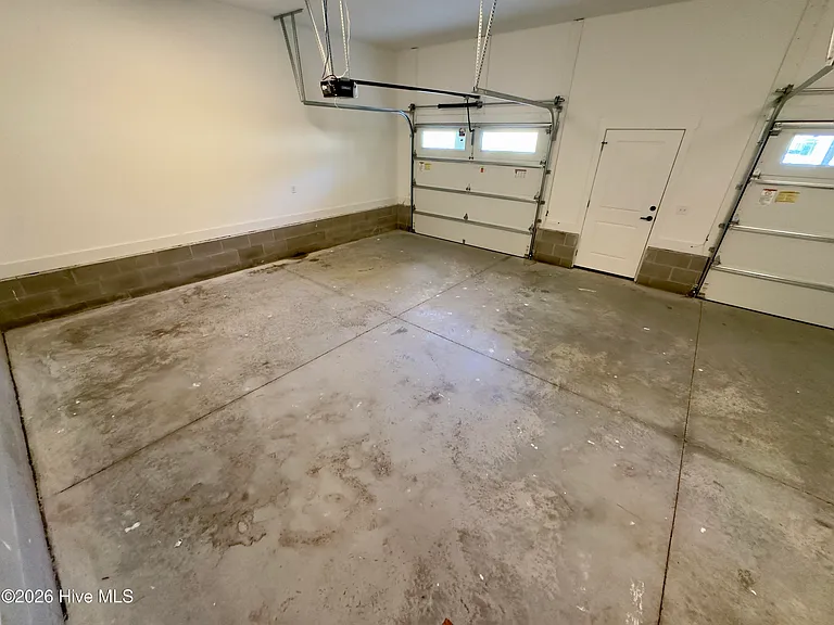213 Myrtle Ave — Photo 30