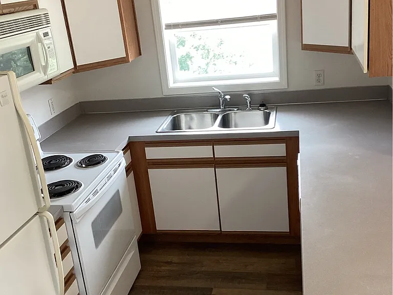 383 SE Olson Rd — Photo 4