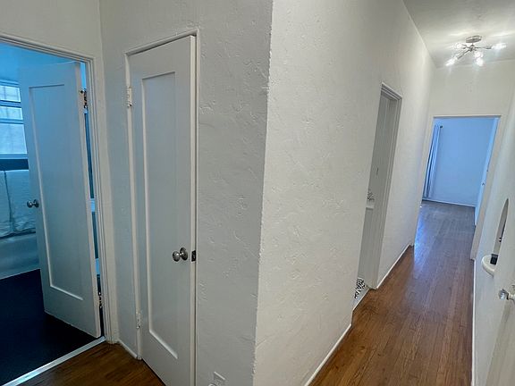 3rd image of 7948 Blackburn Ave APT 4