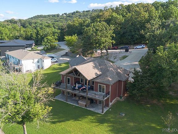 4th image of 484 Hogan Dr