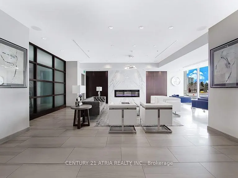 38 Lee Centre Dr #2910 — Photo 11