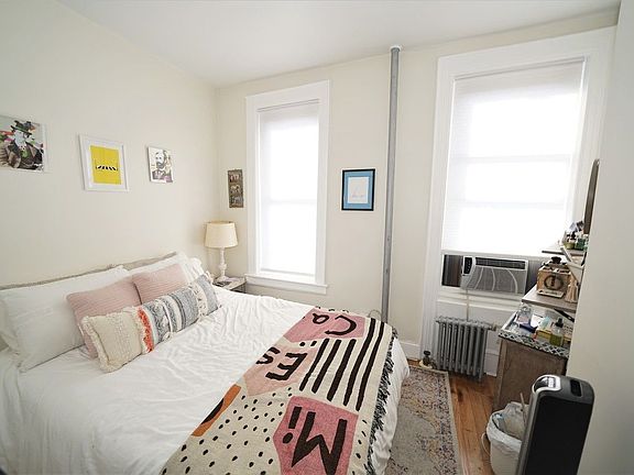 3rd image of 1274 1st Ave #10A