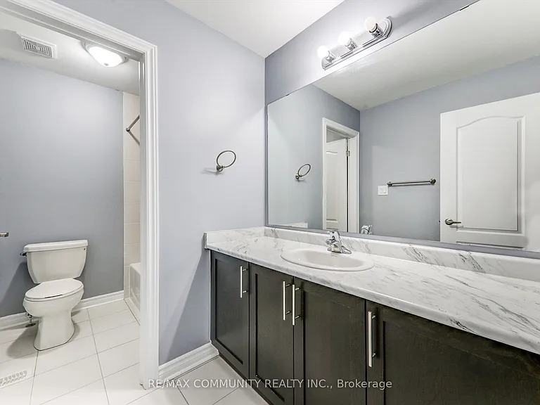 79 McRoberts Cres — Photo 25